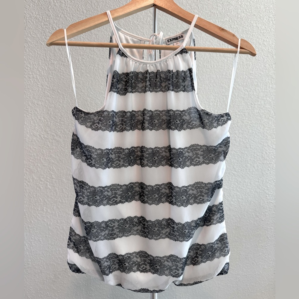 Women’s Express Black&White Lace Printed Tank Top